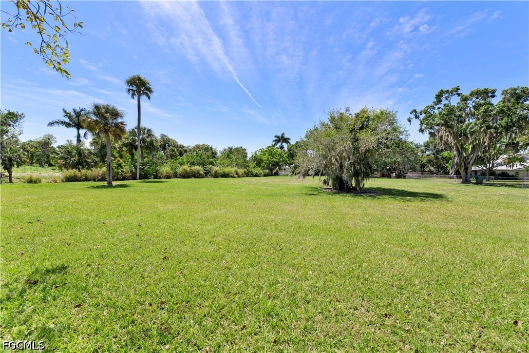 233 De Soto Ave Property Photo 10