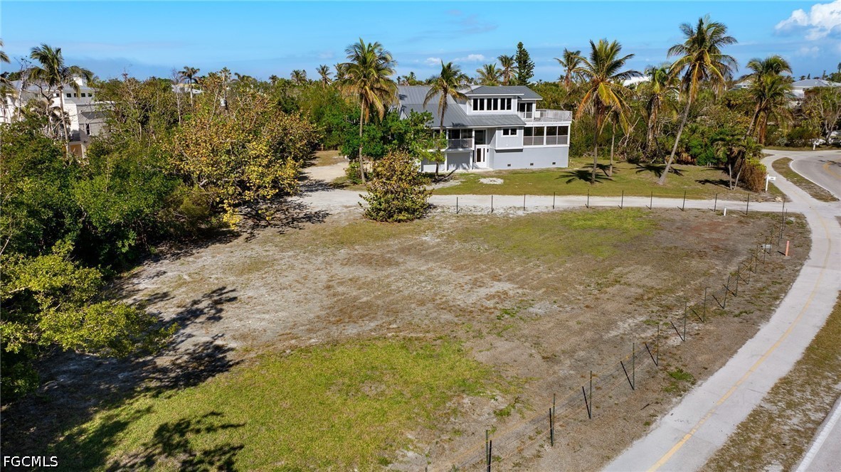 466 E Gulf Dr Property Photo 6