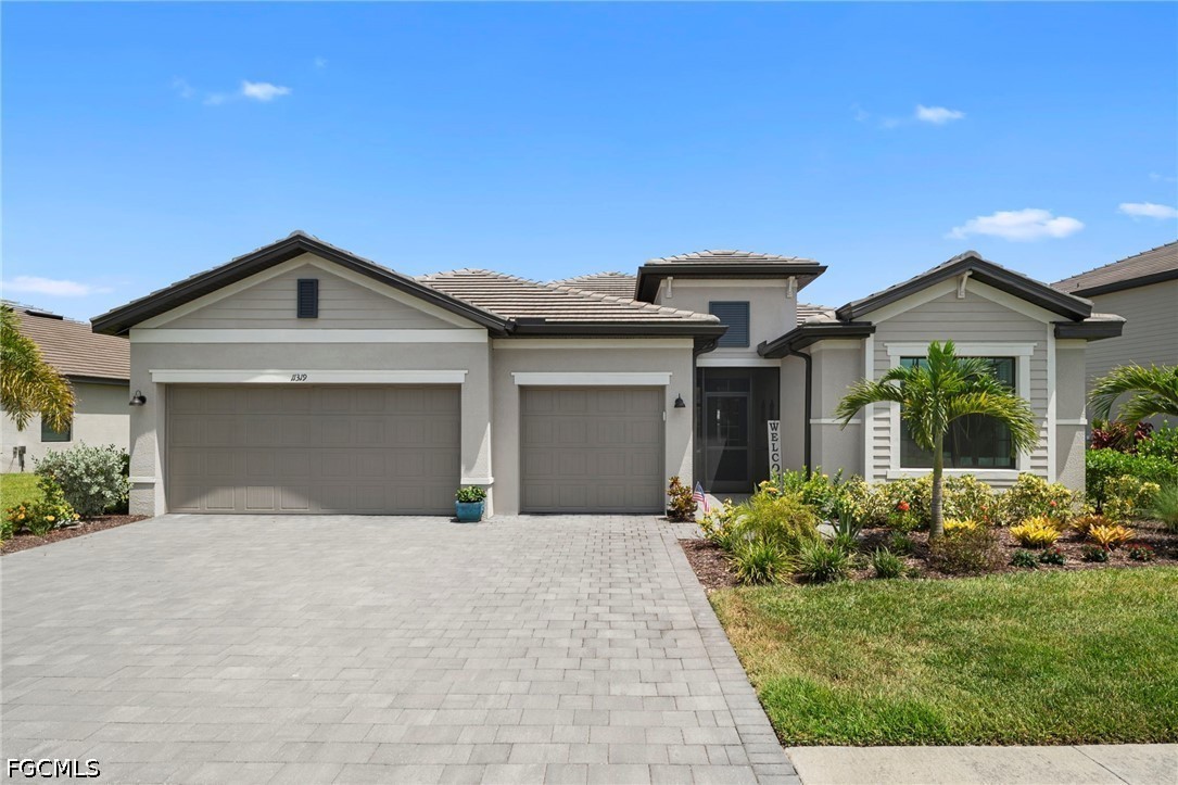 11319 Canopy Loop Property Photo 1