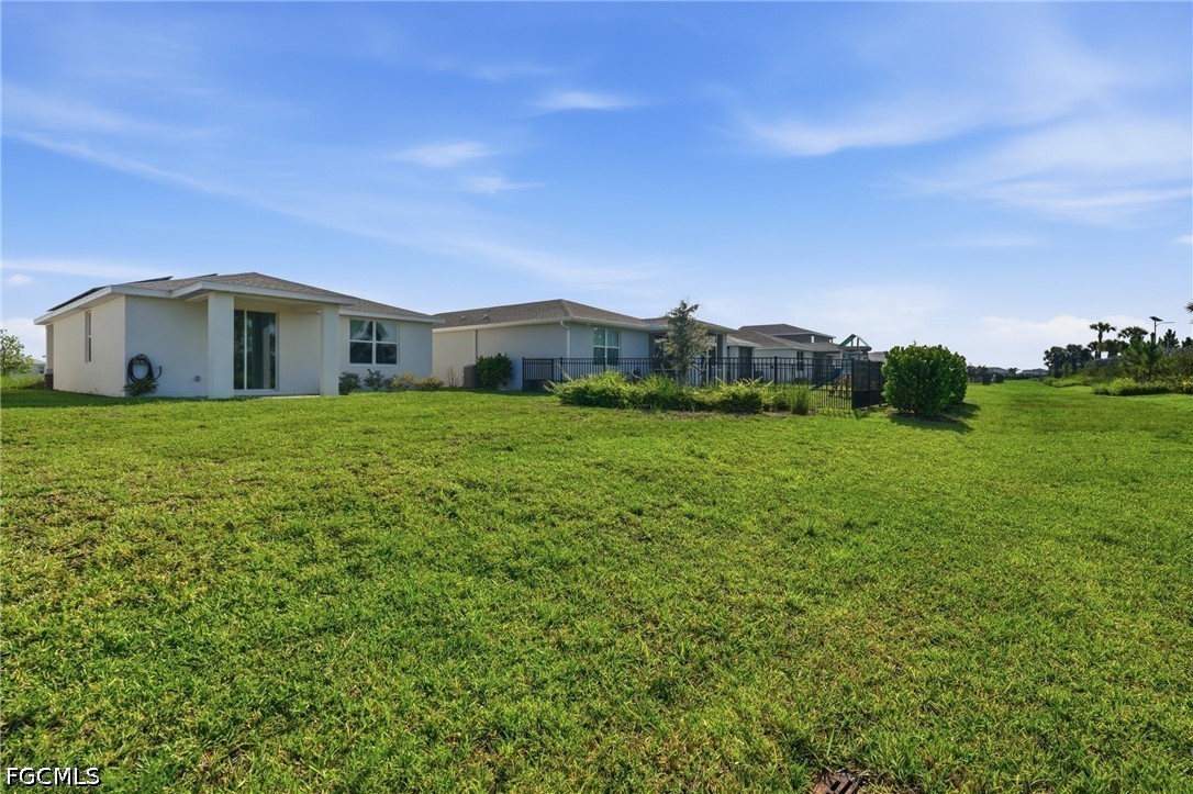 44197 Frontier Dr Property Photo 12