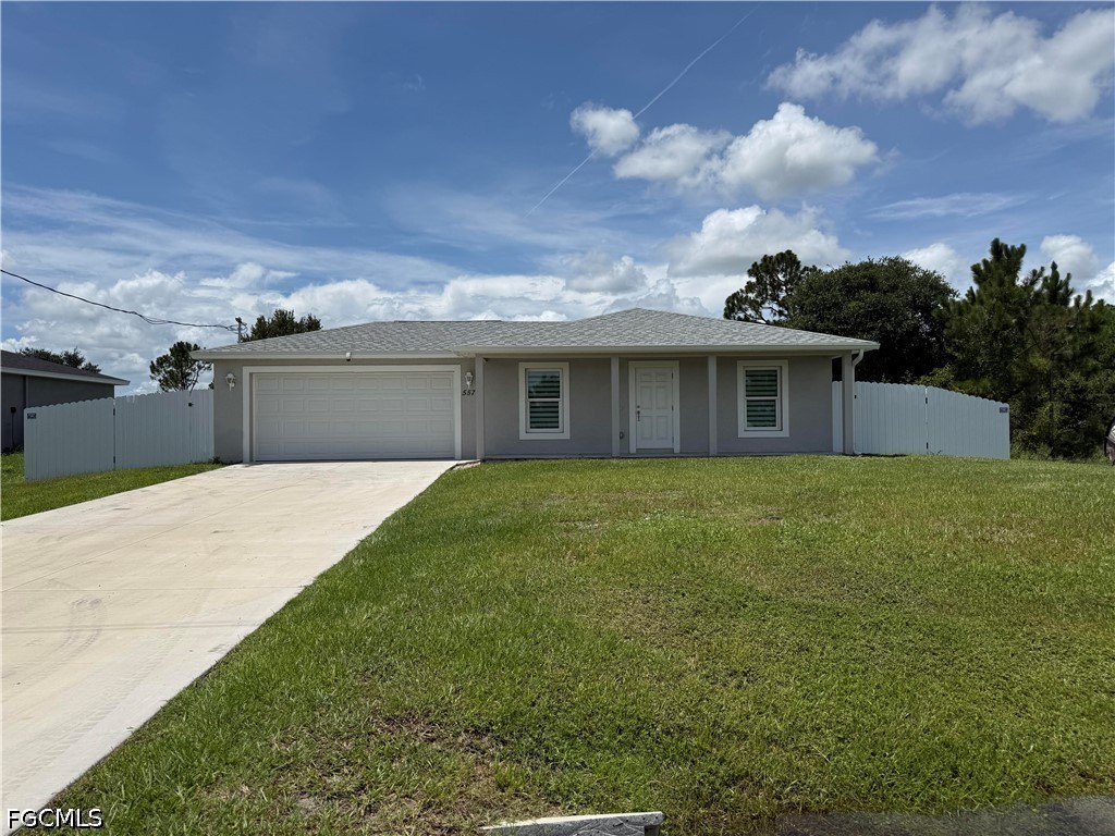 557 Oakshire LN Property Photo 1