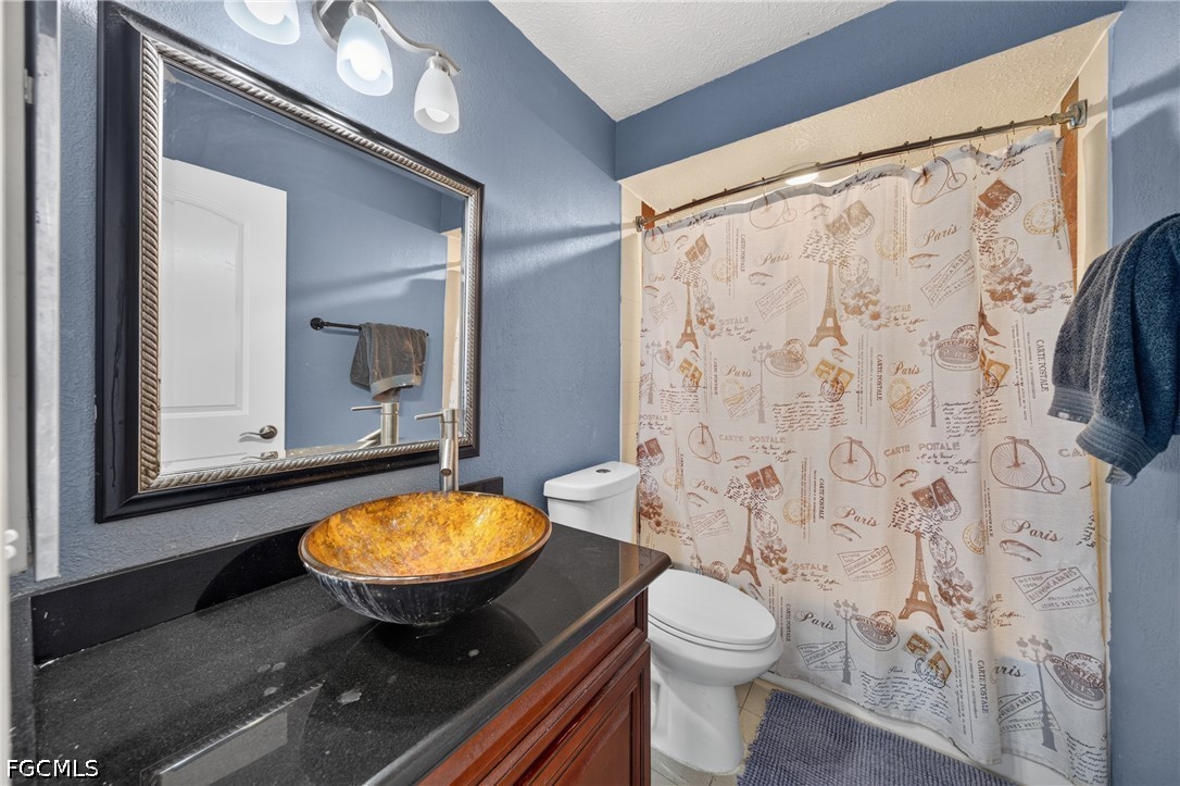 4420 Santa Barbara Blvd 204 Property Photo 21