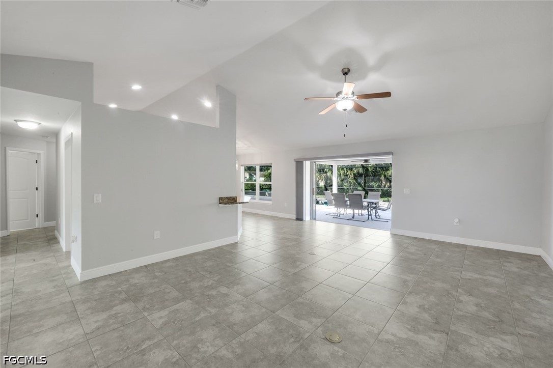 455 Bowman Ter Property Photo 13