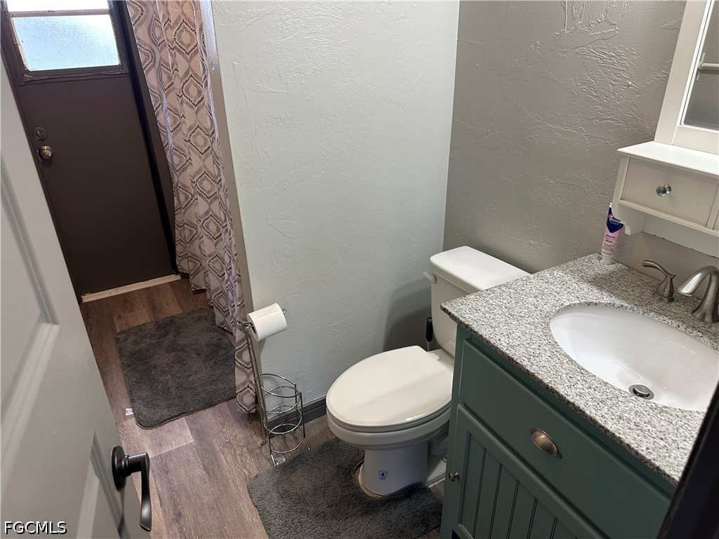 2124 Ne 7th Pl Property Photo 17