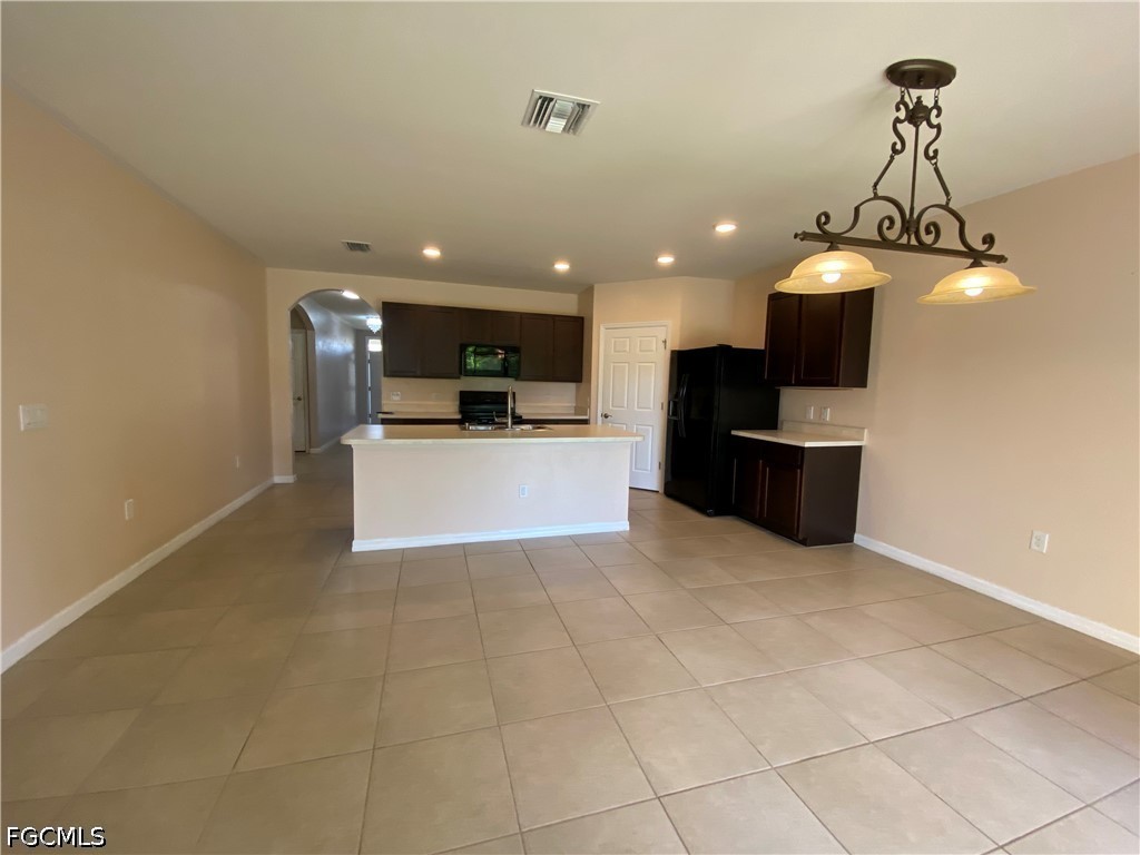 3425 Cancun Ct Property Photo 4