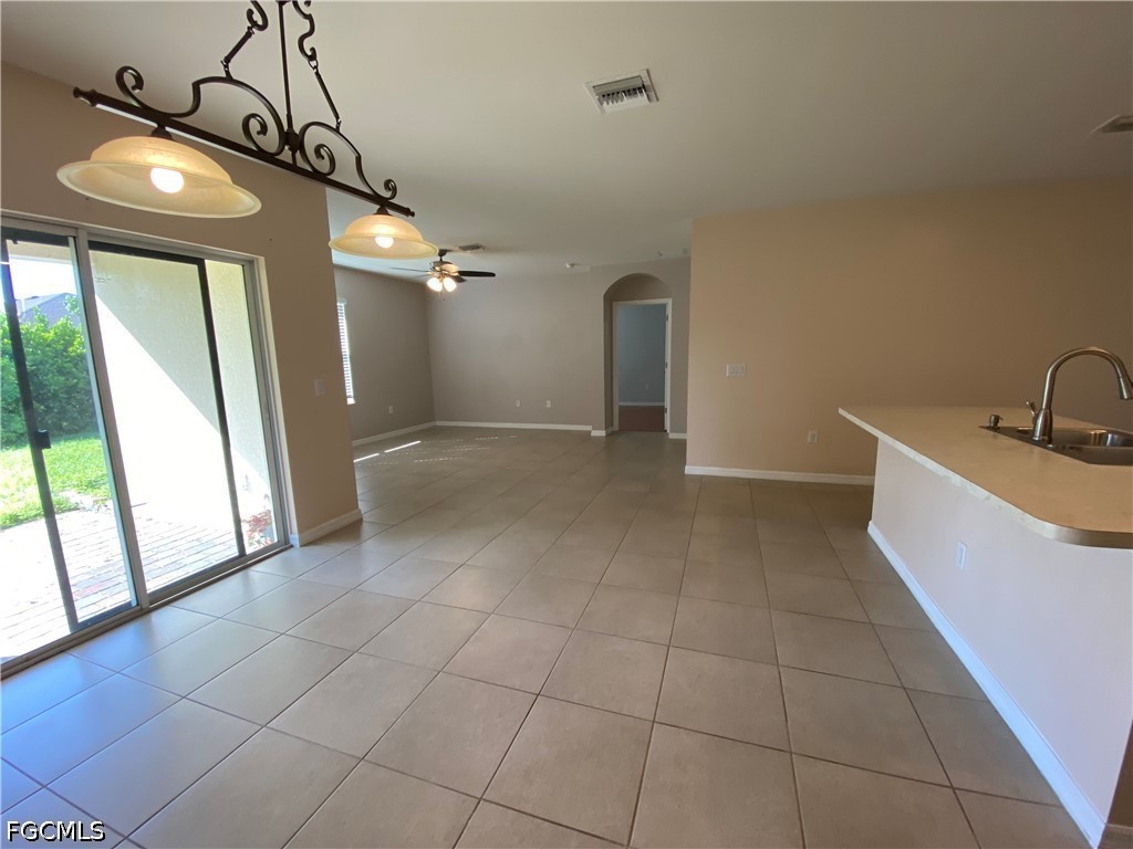 3425 Cancun Ct Property Photo 5