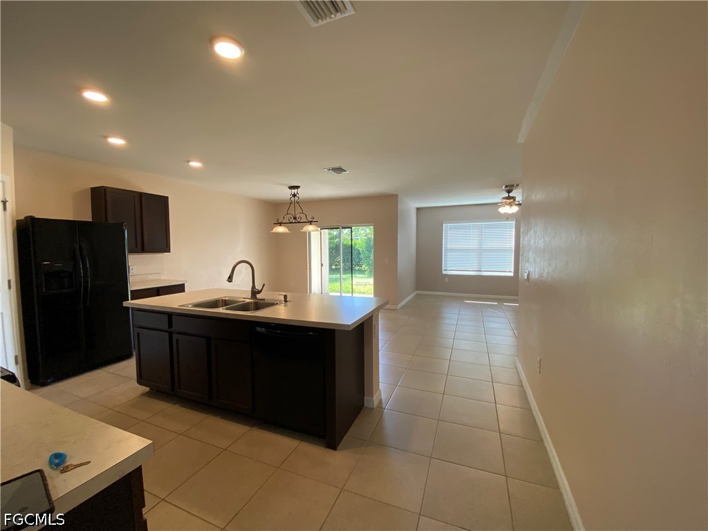 3425 Cancun Ct Property Photo 6
