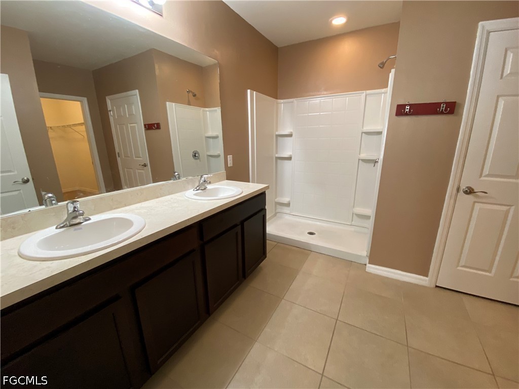 3425 Cancun Ct Property Photo 26