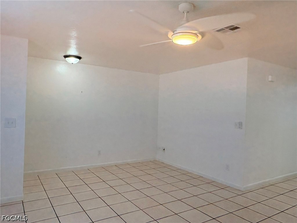 729 Sw 39th St Property Photo 3