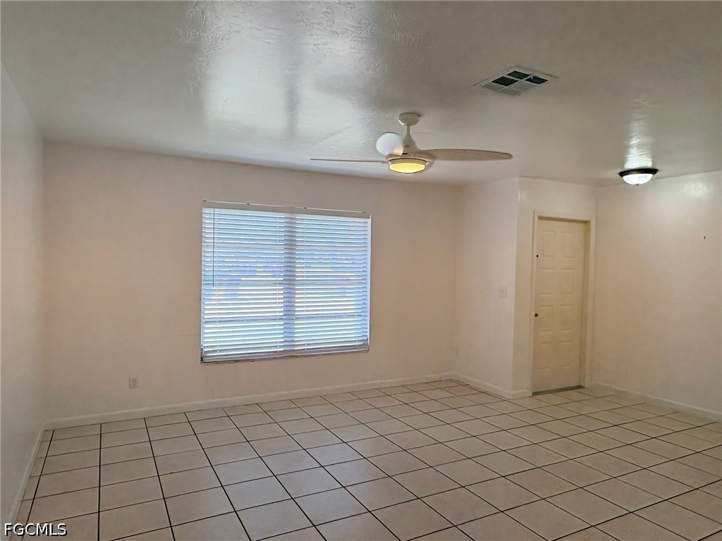 729 Sw 39th St Property Photo 6