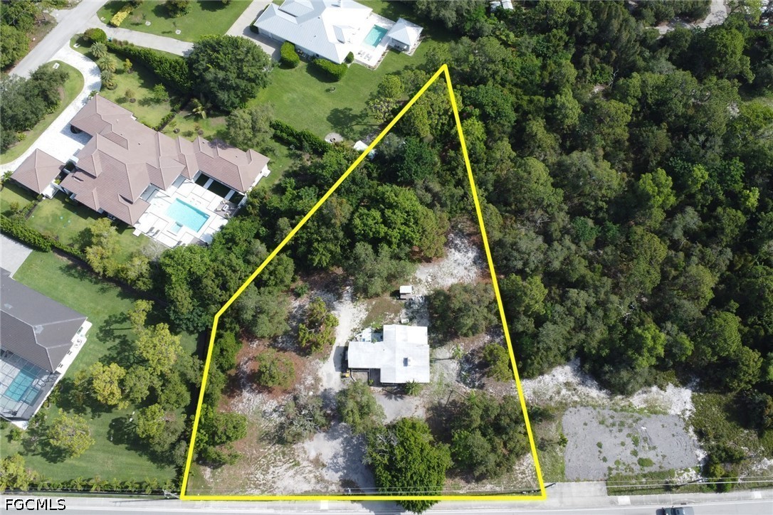 1175 Pine Ridge Rd Property Photo 4