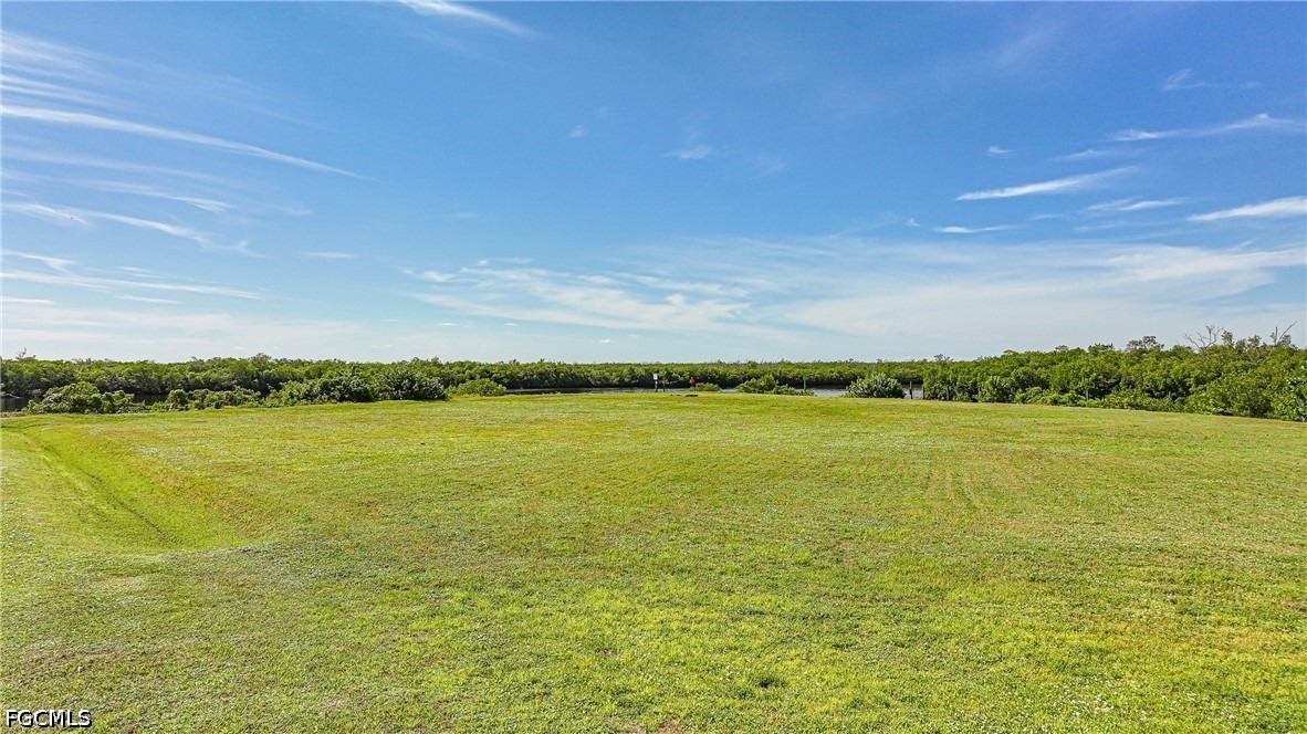 5600 Sea Edge Dr Property Photo 5