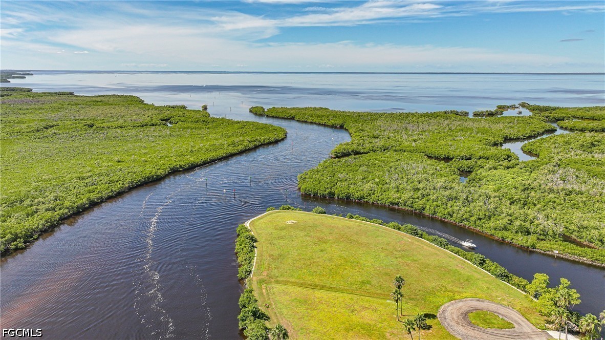 5600 Sea Edge Dr Property Photo 6