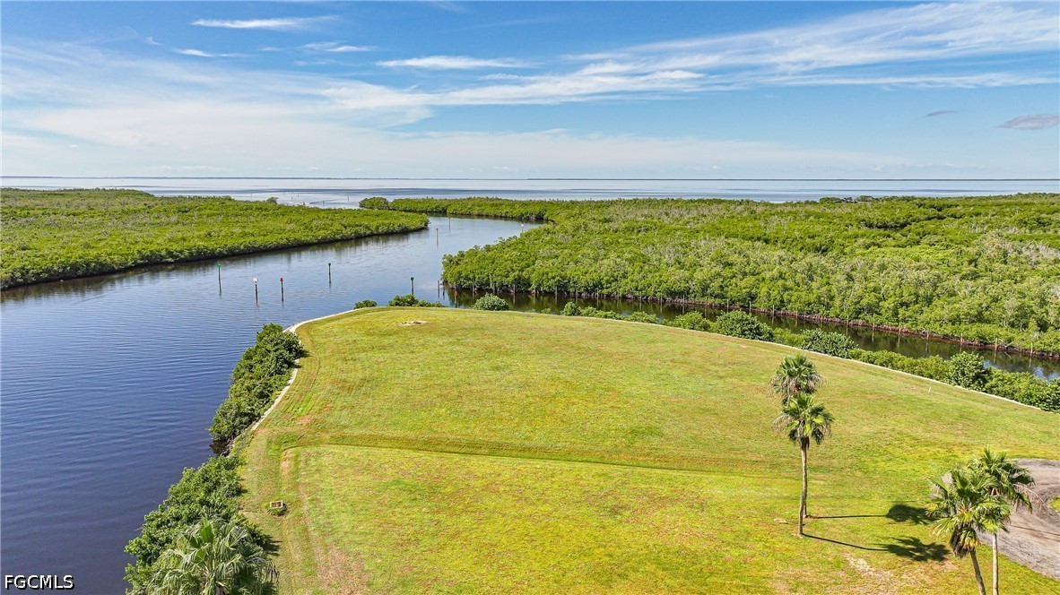 5600 Sea Edge Dr Property Photo 7