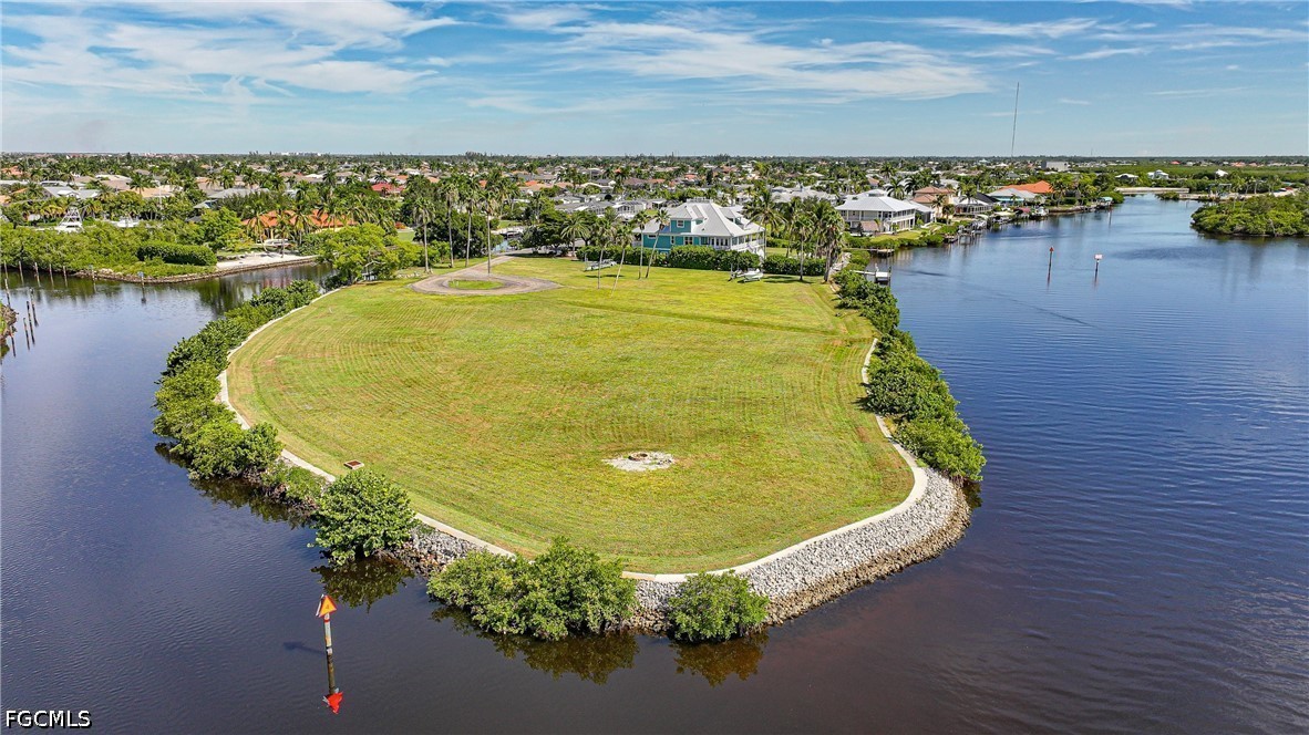 5600 Sea Edge Dr Property Photo 12