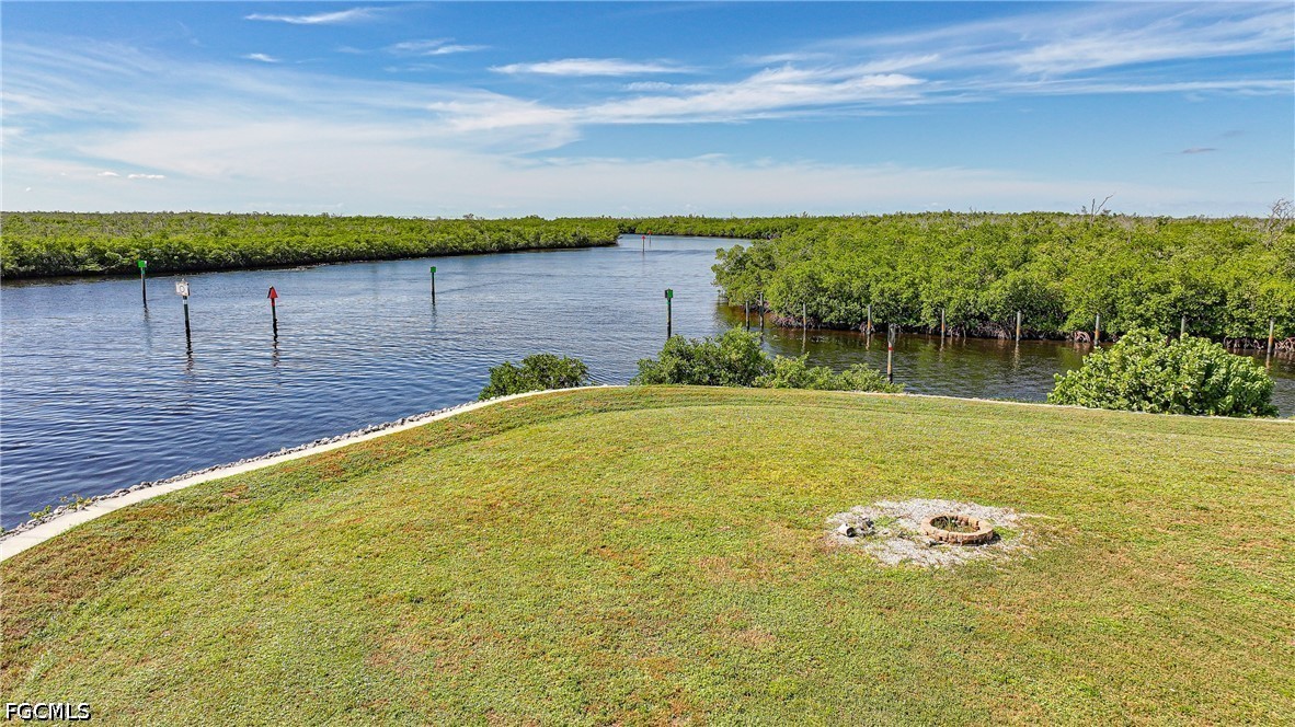 5600 Sea Edge Dr Property Photo 18