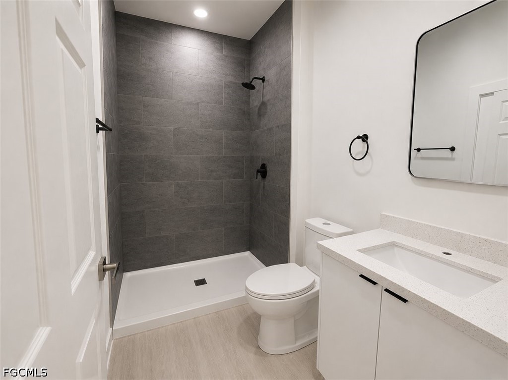 666 Topeka Ct Property Photo 15
