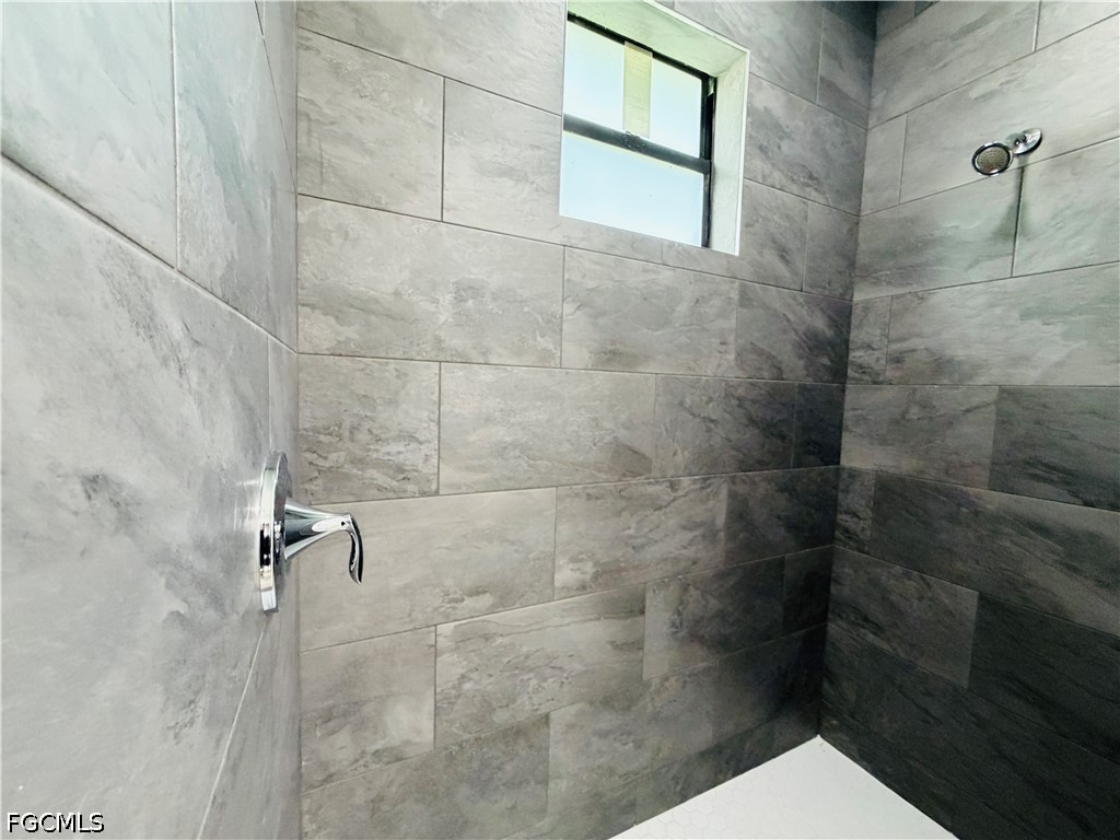 666 Topeka Ct Property Photo 16