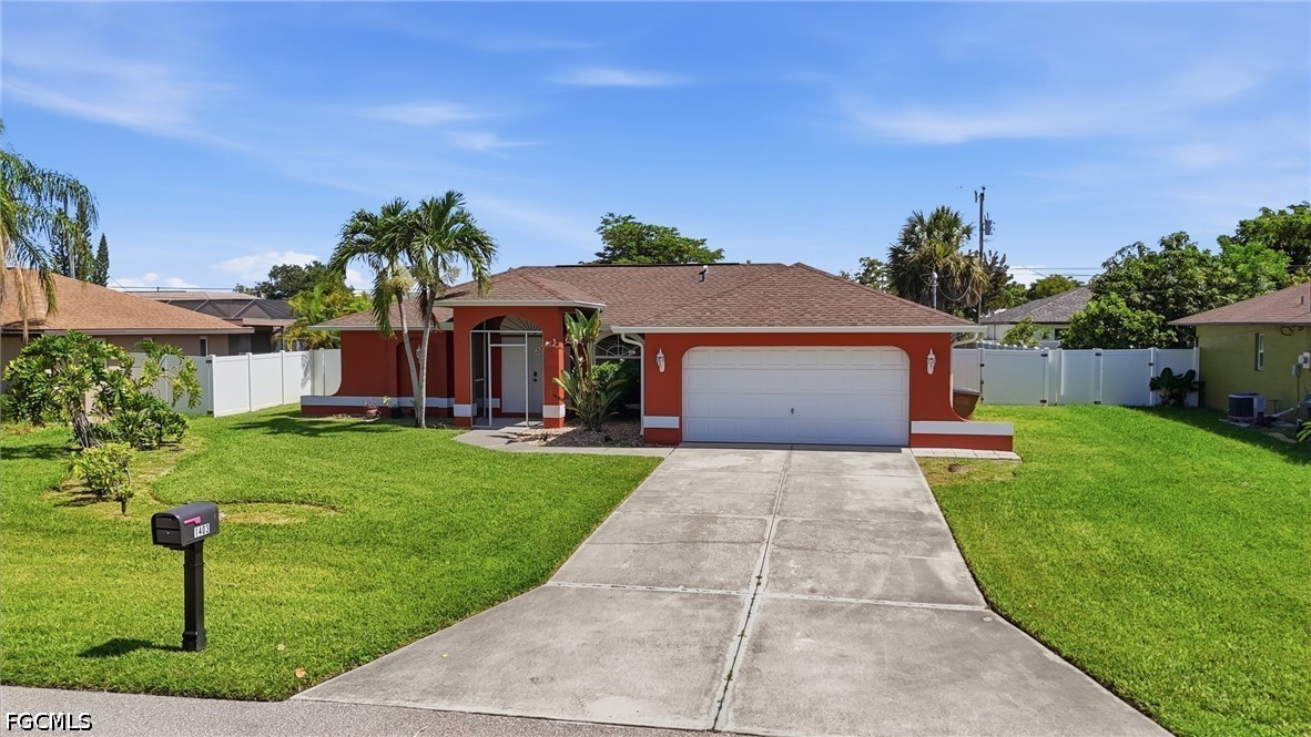 1403 Ne Van Loon Ter Property Photo 4