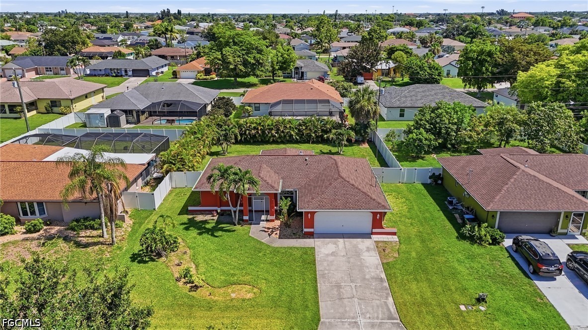 1403 Ne Van Loon Ter Property Photo 7