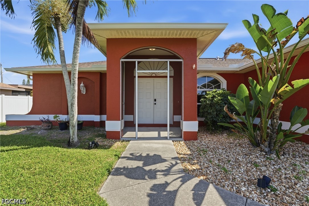 1403 Ne Van Loon Ter Property Photo 11