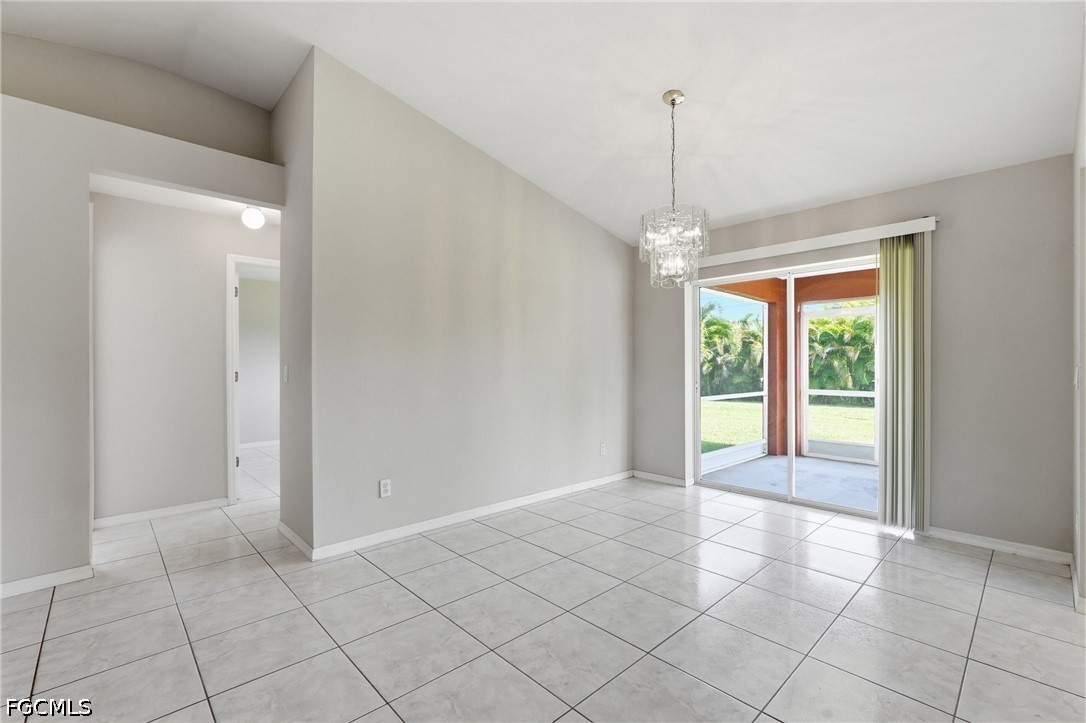 1403 Ne Van Loon Ter Property Photo 18