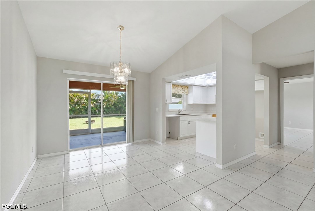 1403 Ne Van Loon Ter Property Photo 19