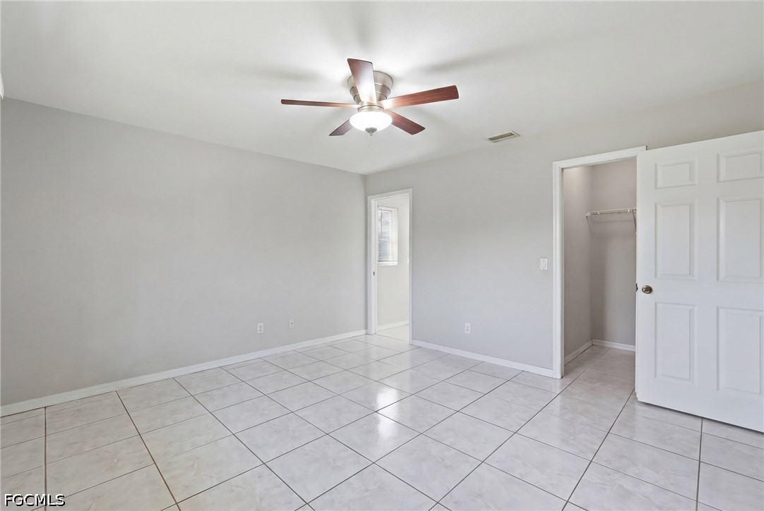 1403 Ne Van Loon Ter Property Photo 26