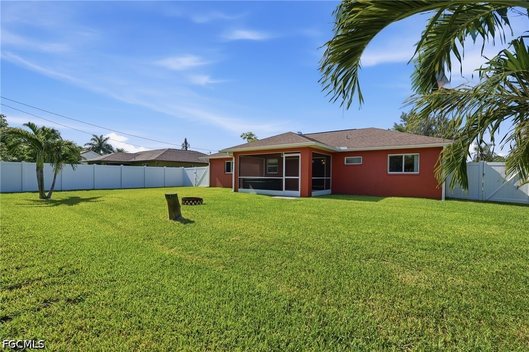 1403 Ne Van Loon Ter Property Photo 40