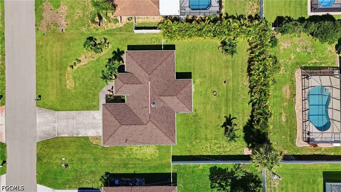 1403 Ne Van Loon Ter Property Photo 45