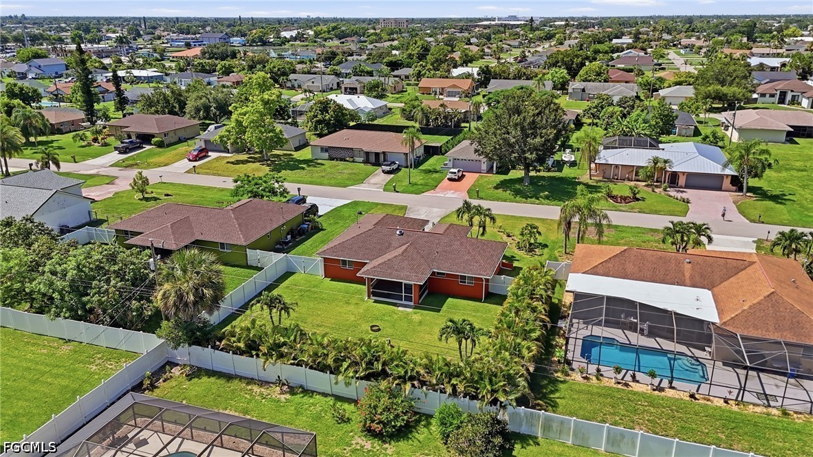 1403 Ne Van Loon Ter Property Photo 49