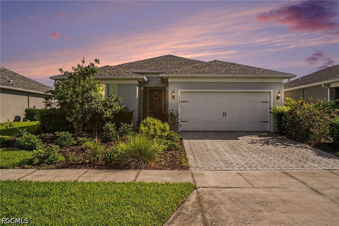 42999 Wiregrass Ln Property Photo 1