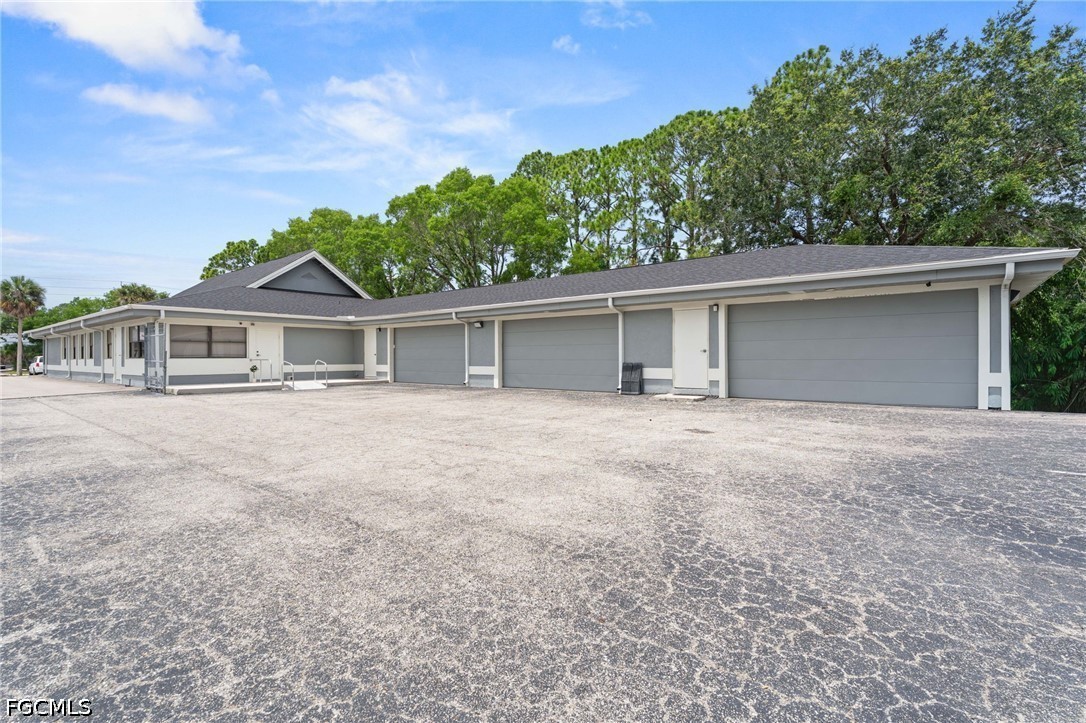 6241 Arc Way Property Photo 3