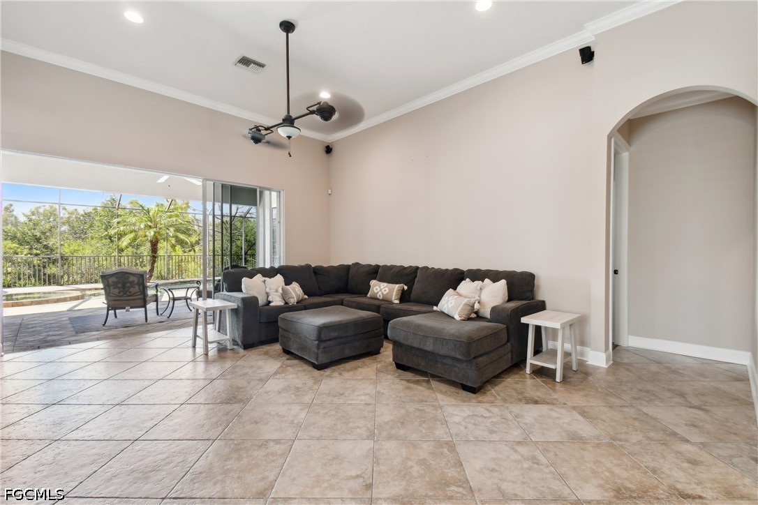 5742 Calmar Breeze Ln Property Photo 10