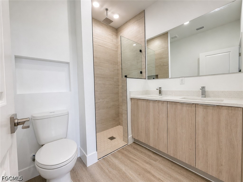 1258 Milwaukee Blvd Property Photo 5