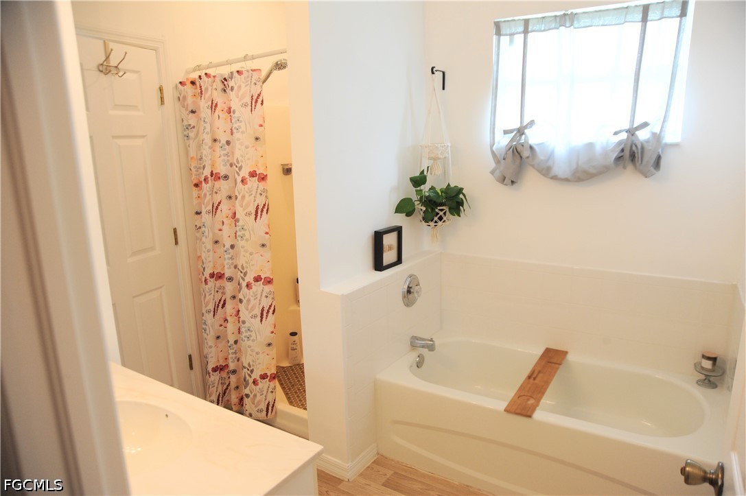 1220 Cloplon St E Property Photo 17