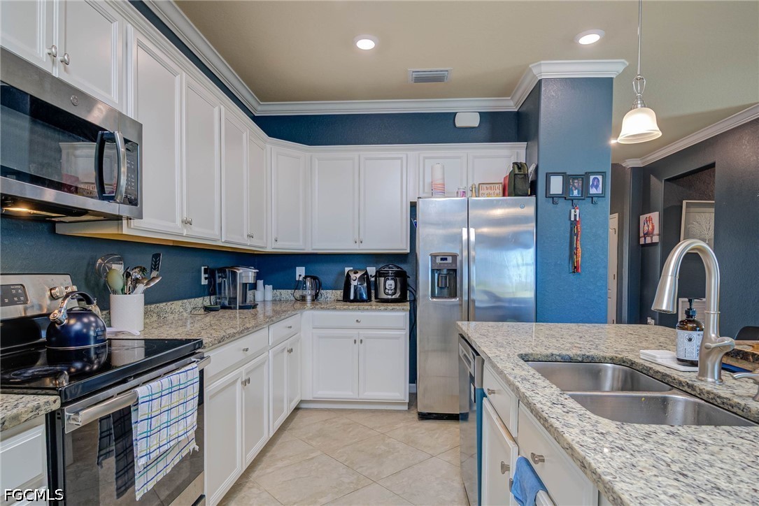 3652 E Hampton Cir Property Photo 10