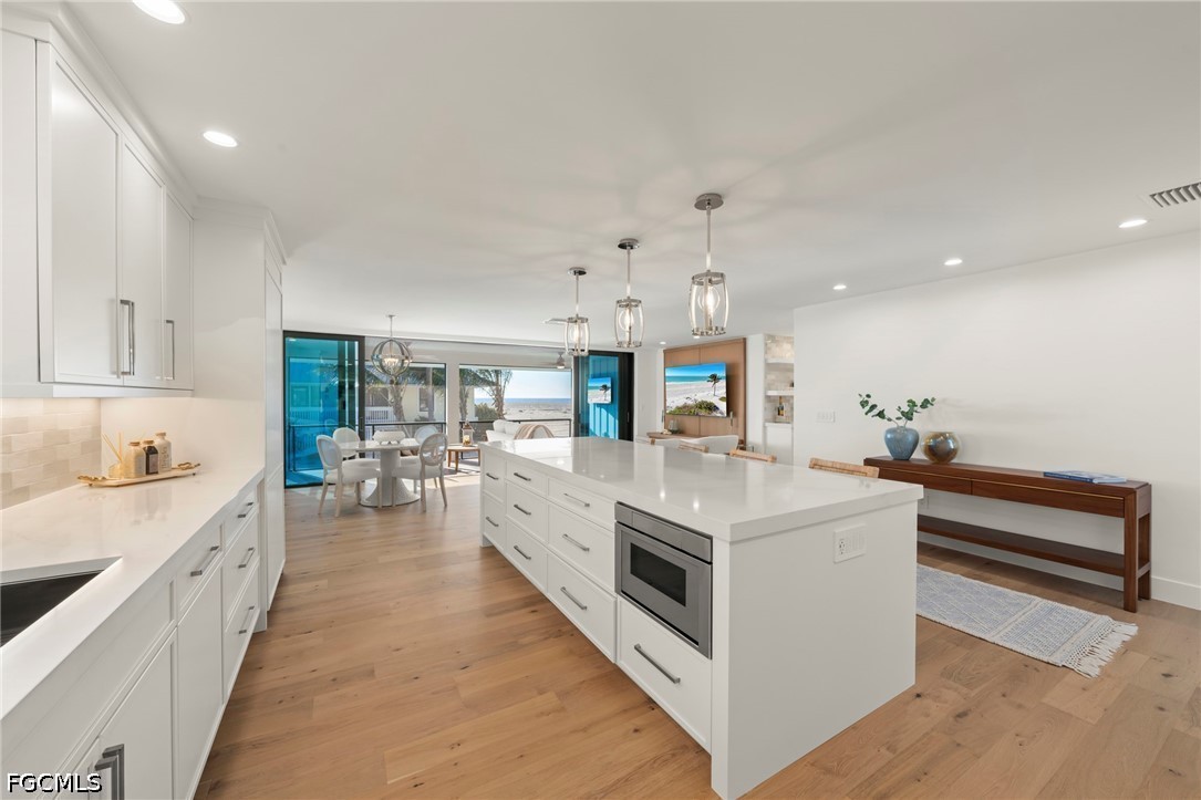 25 Beach Homes Property Photo 6