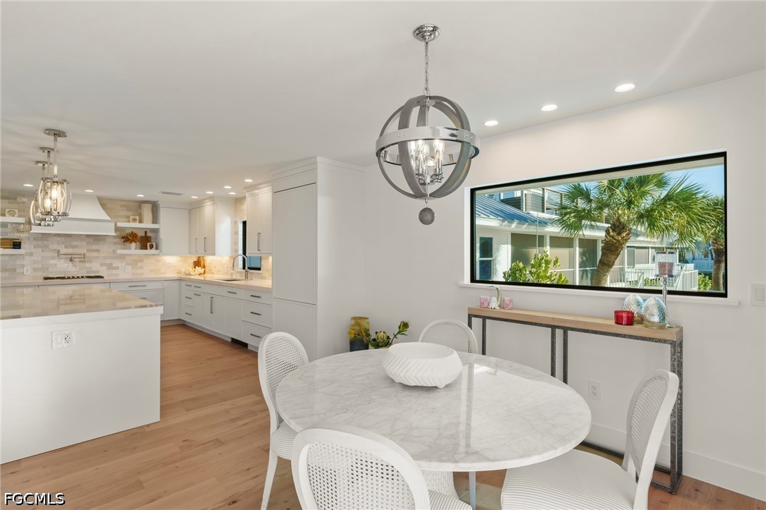 25 Beach Homes Property Photo 17