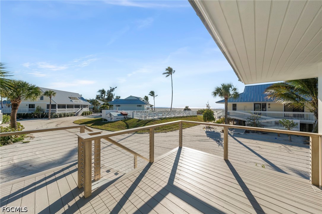 25 Beach Homes Property Photo 39