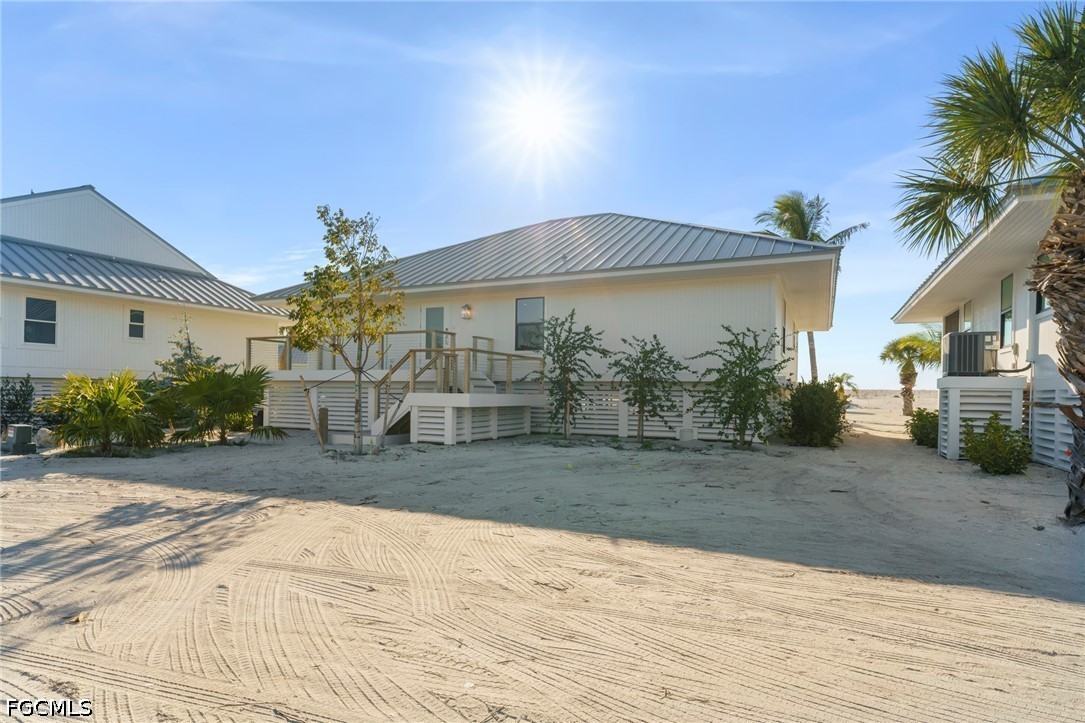 25 Beach Homes Property Photo 40