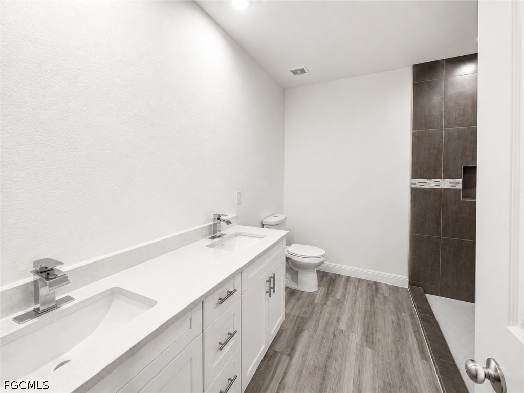 6203 Forest Ct Property Photo 4