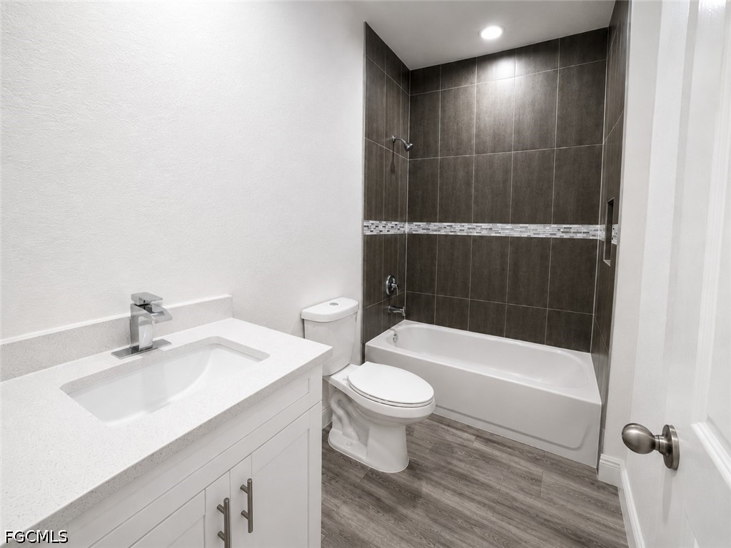 6203 Forest Ct Property Photo 5