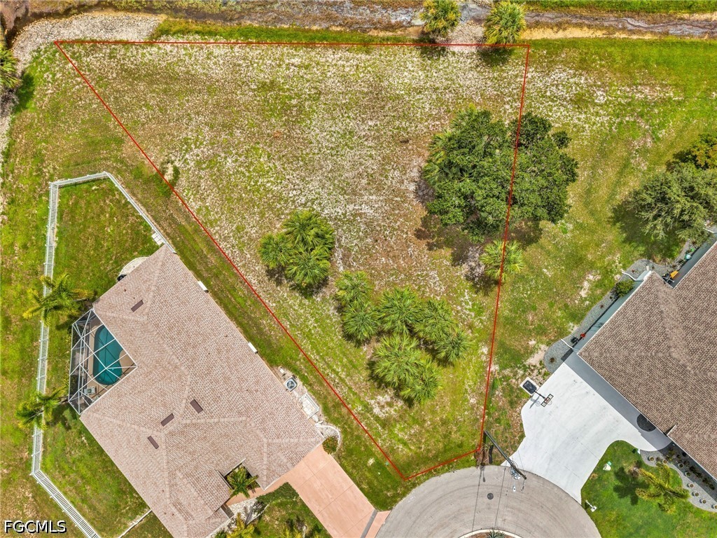 604 Trumpet Tree Property Photo 3