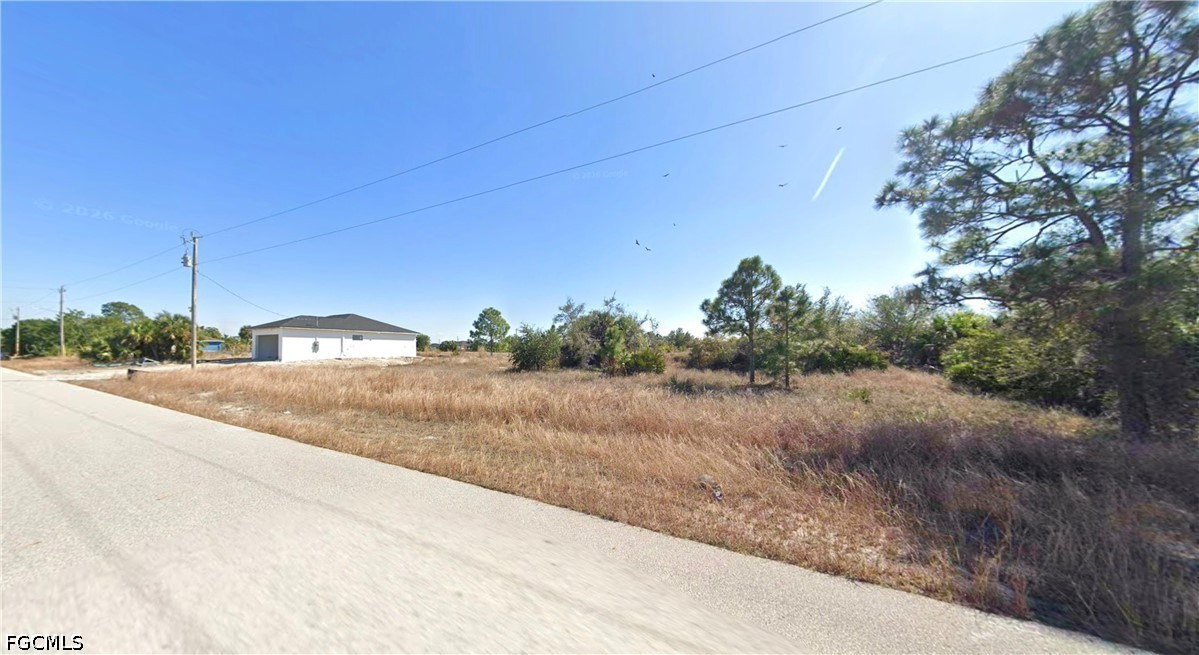 1124 Fontana St E Property Photo 3