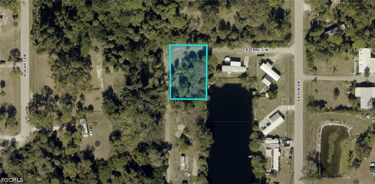 7614 Pierre Cir Property Photo 4