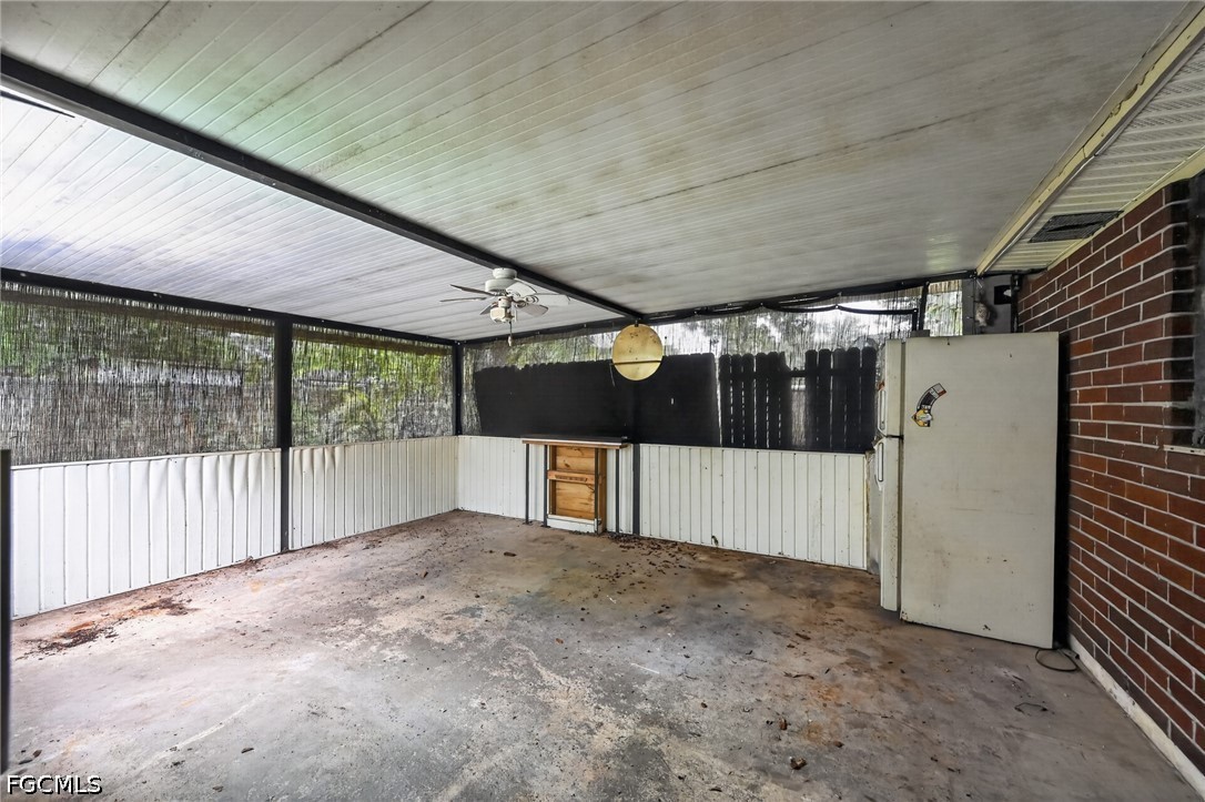 1223 Embassy Ln Property Photo 27