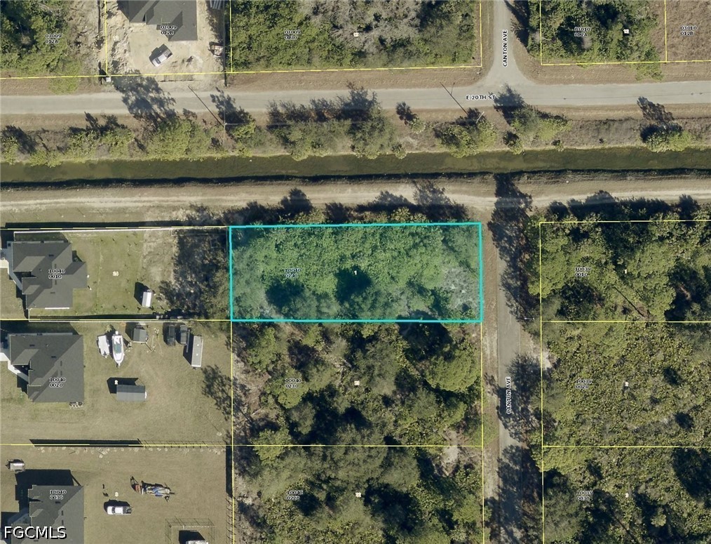 1923 Canton Ave Property Photo 1