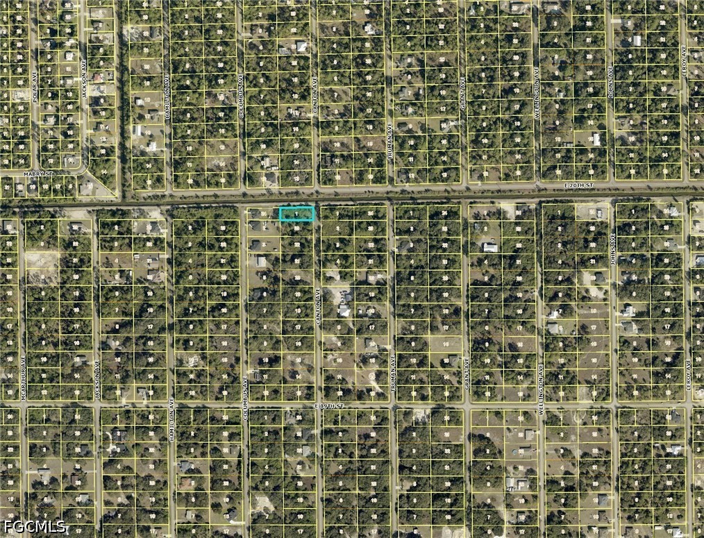 1923 Canton Ave Property Photo 4