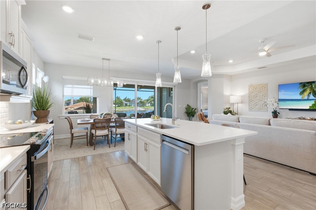 28033 Captiva Shell Loop Property Photo 5